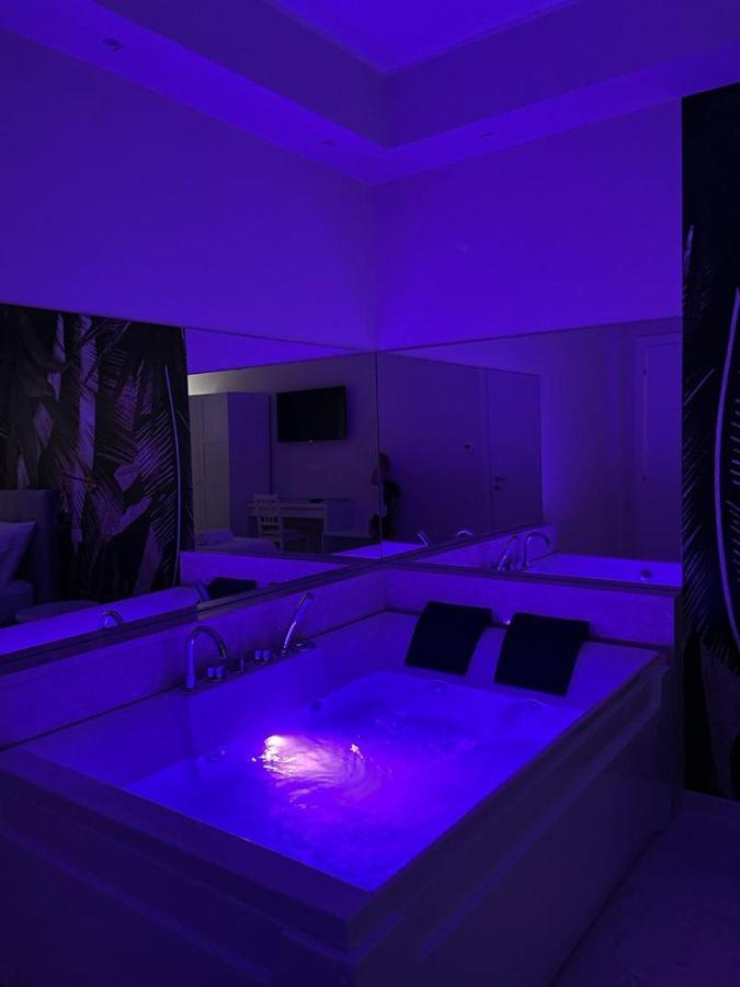 Suite 55 In Centro Trani Buitenkant foto